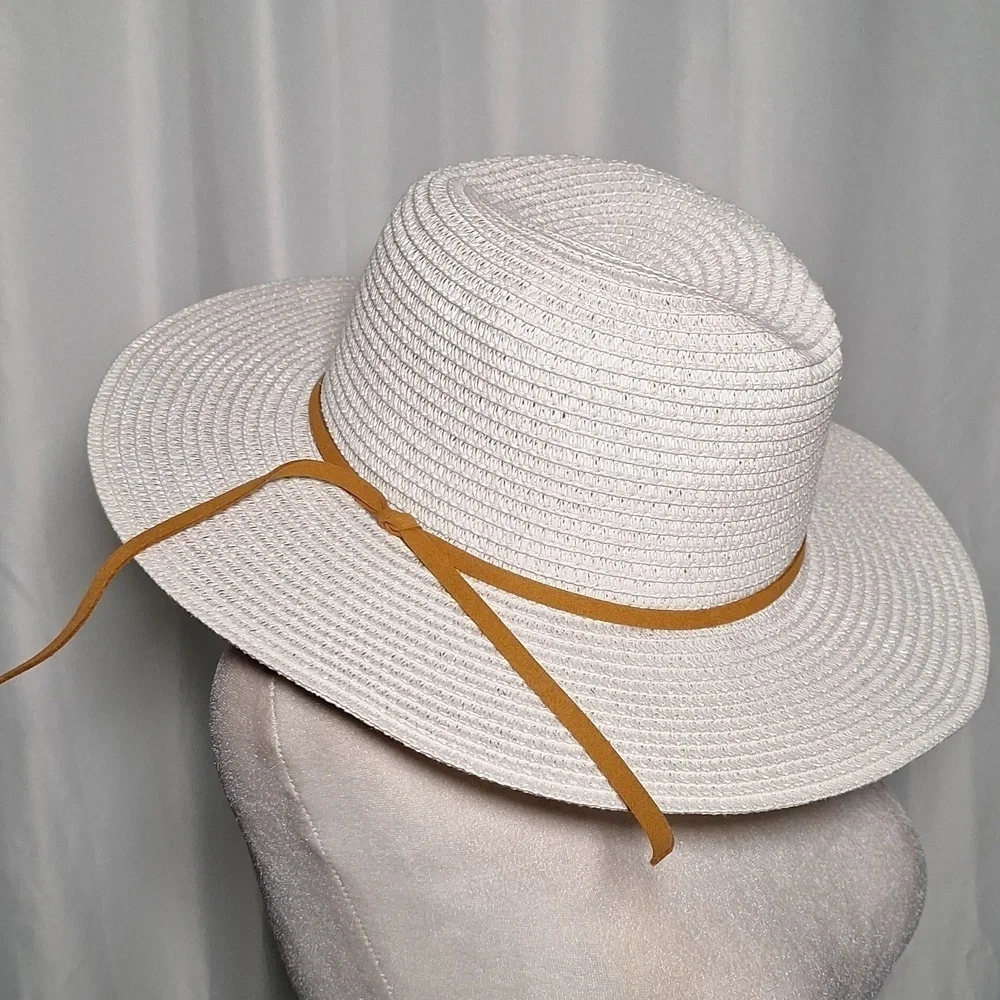 Marcus Adler 100% paper Hat / one size